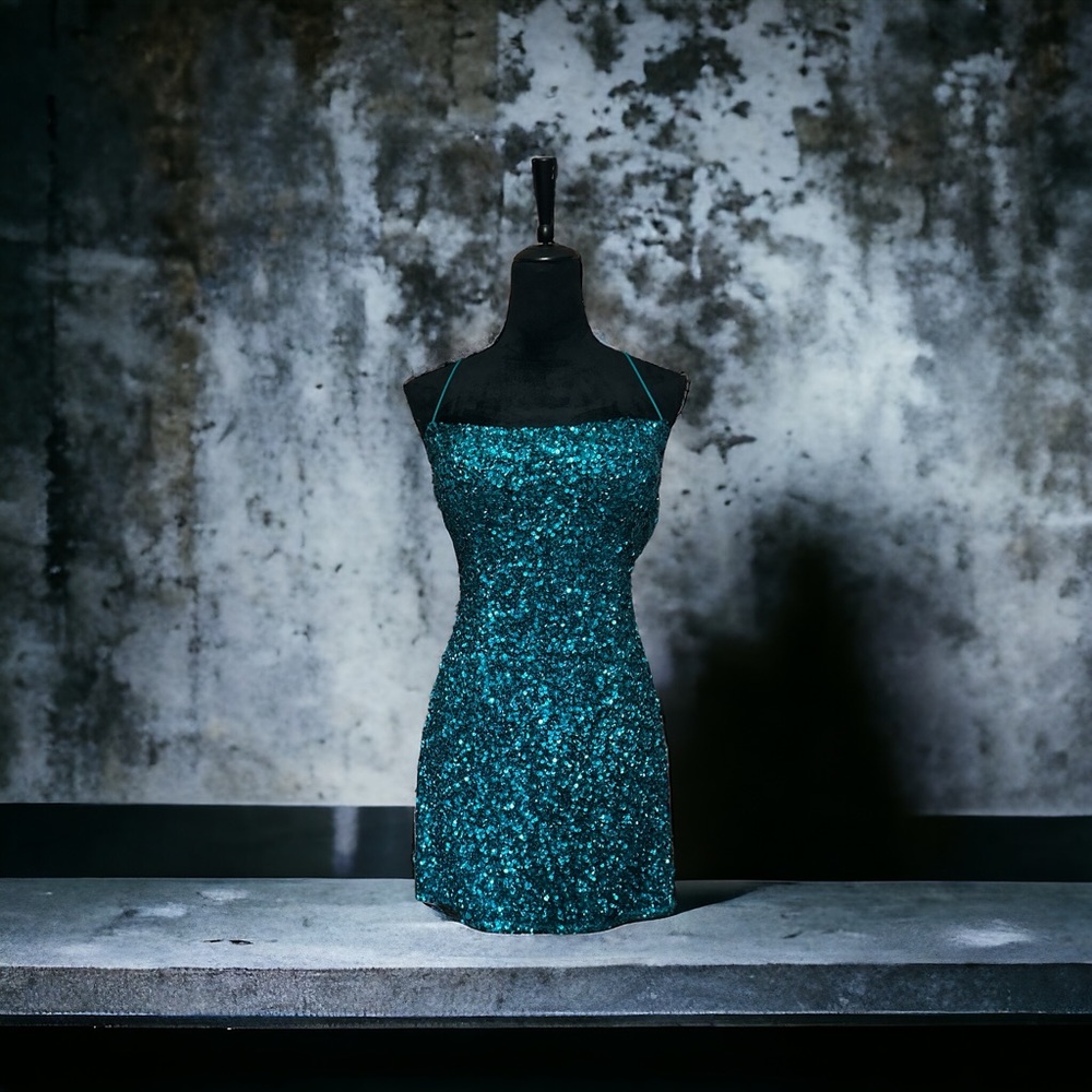 SHERRI HILL COCKTAIL DRESS STYLE 55153. New with Tags. Never Worn. Color: Jade
